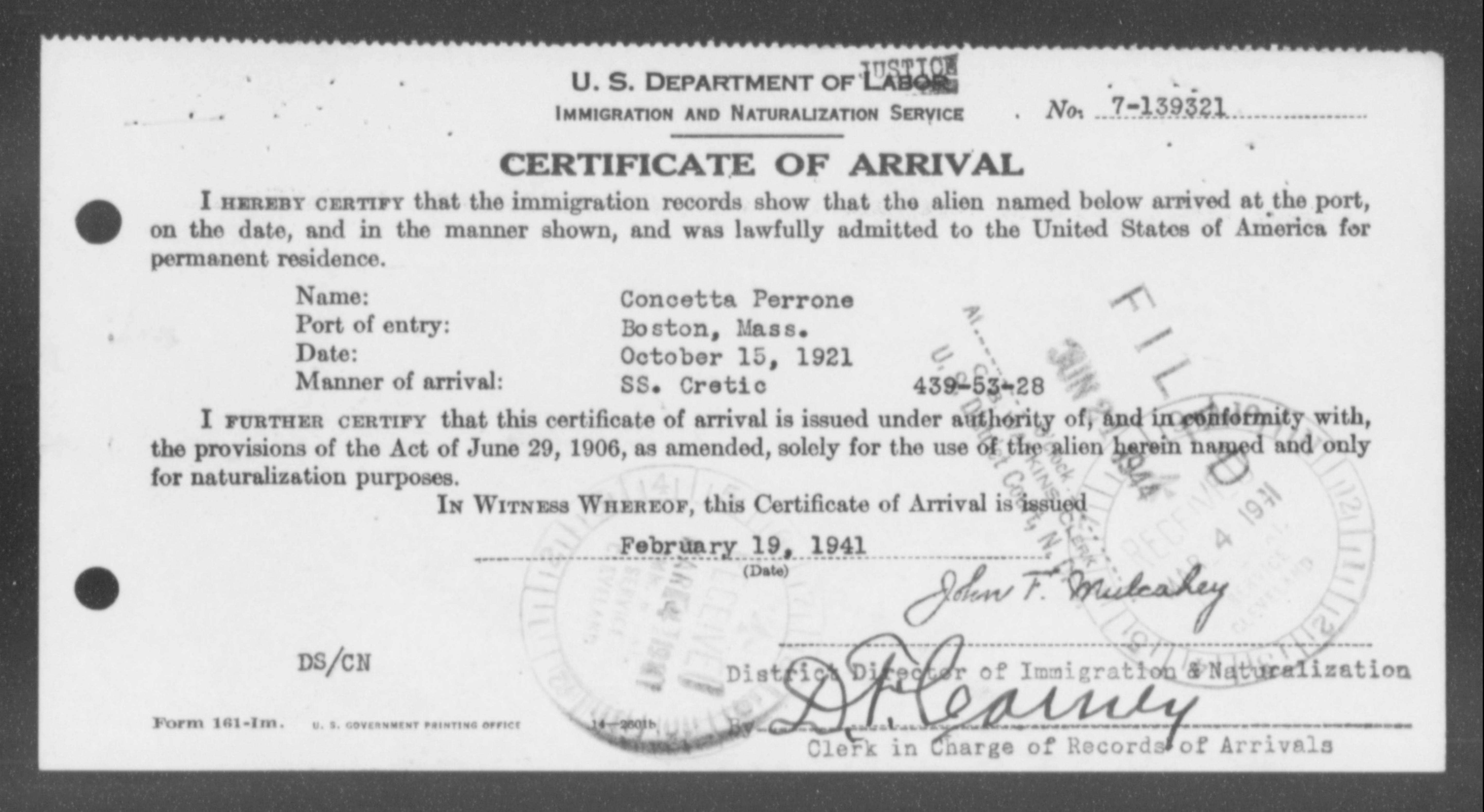 First page preview of nara-naturalization-file-concetta-iaciofano-1941-1944.pdf